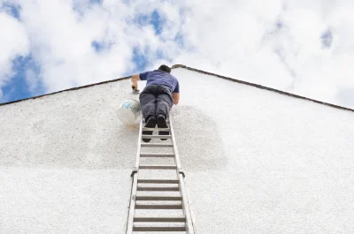 Peinture extérieure à la Motte-Chalancon — façades et ravalement